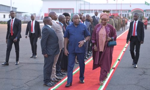 Le couple présidentiel burundais à l'Aéroport international Mélchiore Ndadaye de Bujumbura