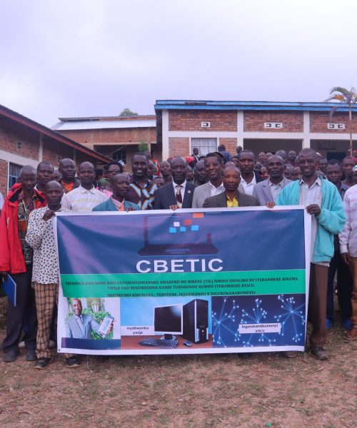 Photo de famille des participants à l'atelier